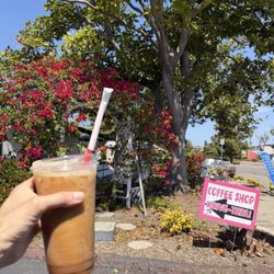 Java Shack - Large Iced caffe latte w almond milk