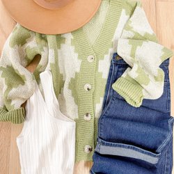 Pearls & Plaid