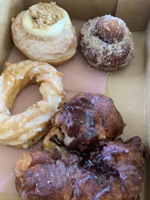Lola's Donuts by null