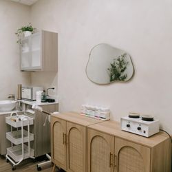 The Willow Sugaring & Skin