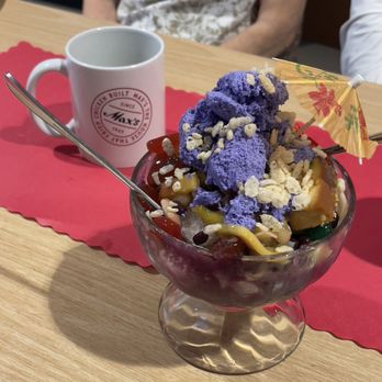 Max's Restaurant - Halo Halo - Filipino Near Me - Virginia Beach, Virginia