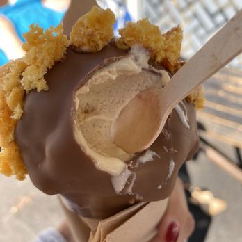 Giapo - Hokey pokey ice cream - Desserts Near Me - Auckland, AUK