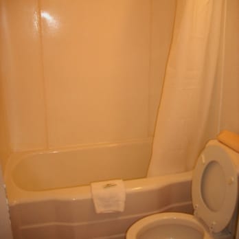 7 West Motel - Small tub - Hotels Near Me - Castle Rock, Washington 7 West Motel - Small tub - Hotels Near Me - Castle Rock, Washington