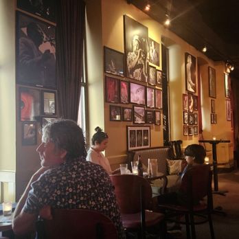 Jazz Showcase - Jazz & Blues Near Me - Chicago, Illinois