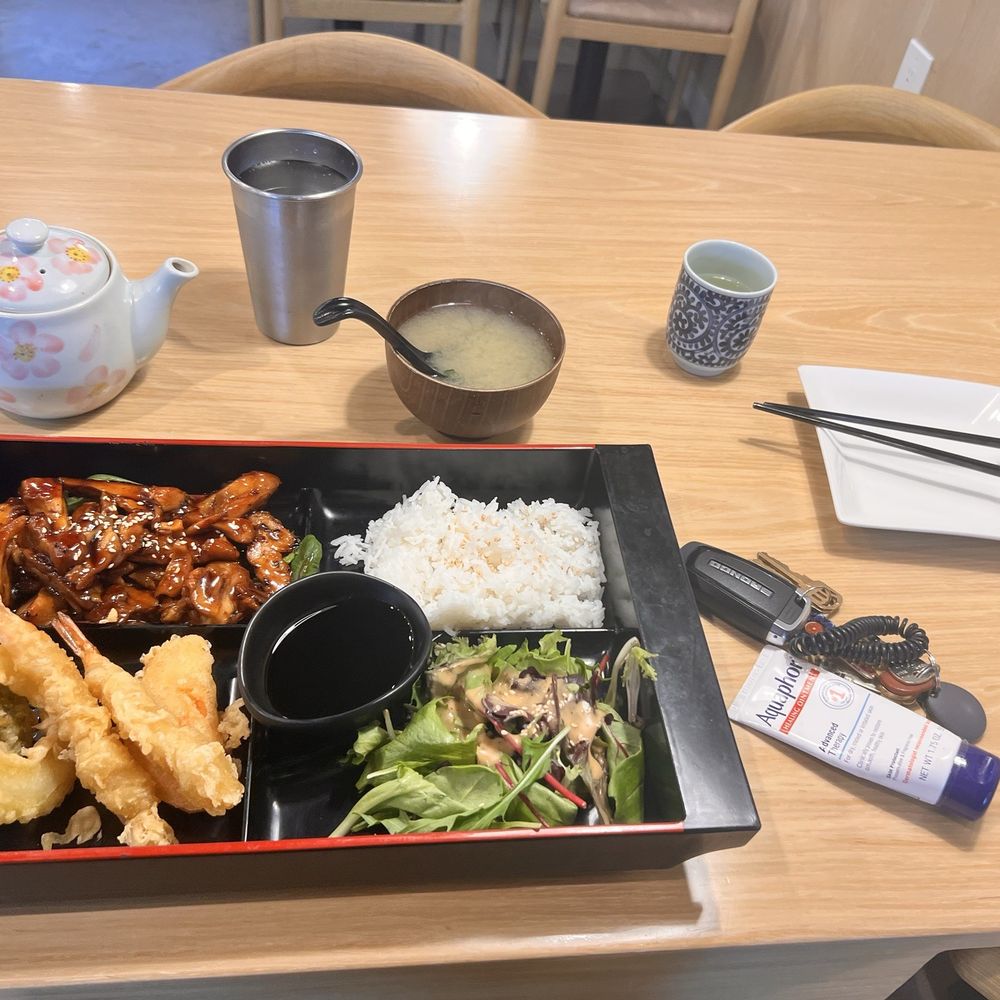 Bengee Sushi - Yum - Japanese Near Me - Jurupa Valley, California Bengee Sushi - Yum - Japanese Near Me - Jurupa Valley, California