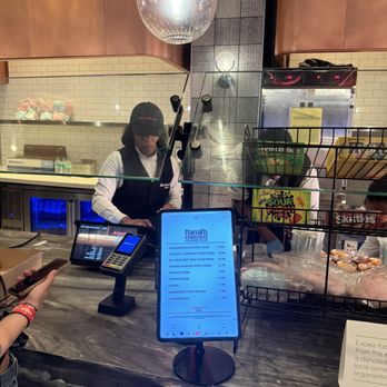 State Farm Arena - Ordering food - Stadiums & Arenas Near Me - Atlanta, Georgia