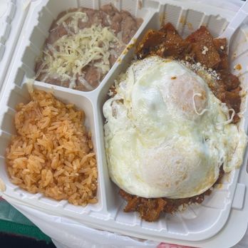 Los Pericos Taqueria - Chilaquiles Verdes add chorizo with over easy eggs - Mexican Near Me - Gilroy, California Los Pericos Taqueria - Chilaquiles Verdes add chorizo with over easy eggs - Mexican Near Me - Gilroy, California