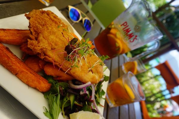 Foxy's Bar & Restaurant Fitzroy Island by null