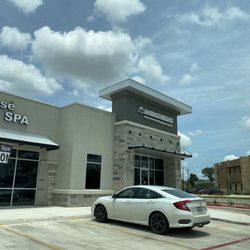 Massage Heights - Exterior.