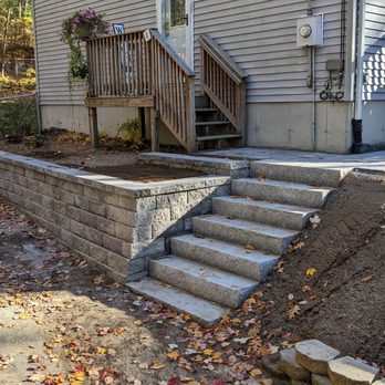 Globe Green - steps leading up to a house - Landscaping Near Me