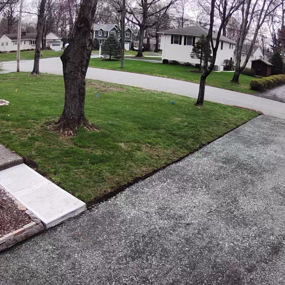 Louis Lee & Son - crushed stones application - Masonry/Concrete Near Me - North Haledon, New Jersey Louis Lee & Son - crushed stones application - Masonry/Concrete Near Me - North Haledon, New Jersey