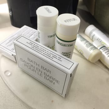 SpringHill Suites by Marriott McAllen Convention Center - Plenty of bathroom accessories - Hotels Near Me - McAllen, Texas SpringHill Suites by Marriott McAllen Convention Center - Plenty of bathroom accessories - Hotels Near Me - McAllen, Texas