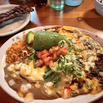 Coffee Pot Restaurant - Huevos Racheros with avocado and chorizo - Breakfast & Brunch Near Me - Sedona, Arizona Coffee Pot Restaurant - Huevos Racheros with avocado and chorizo - Breakfast & Brunch Near Me - Sedona, Arizona