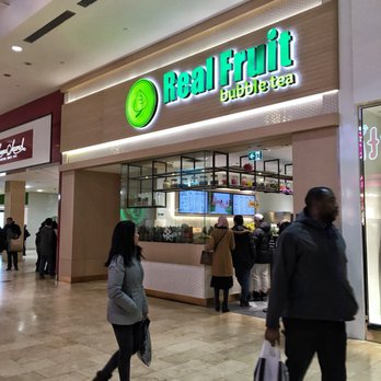 Real Fruit Bubble Tea - people walking in a mall - Bubble Tea Near Me - Mississauga, Ontario