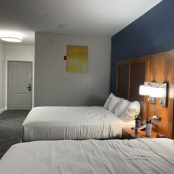 Comfort Inn & Suites Plainville-Foxboro