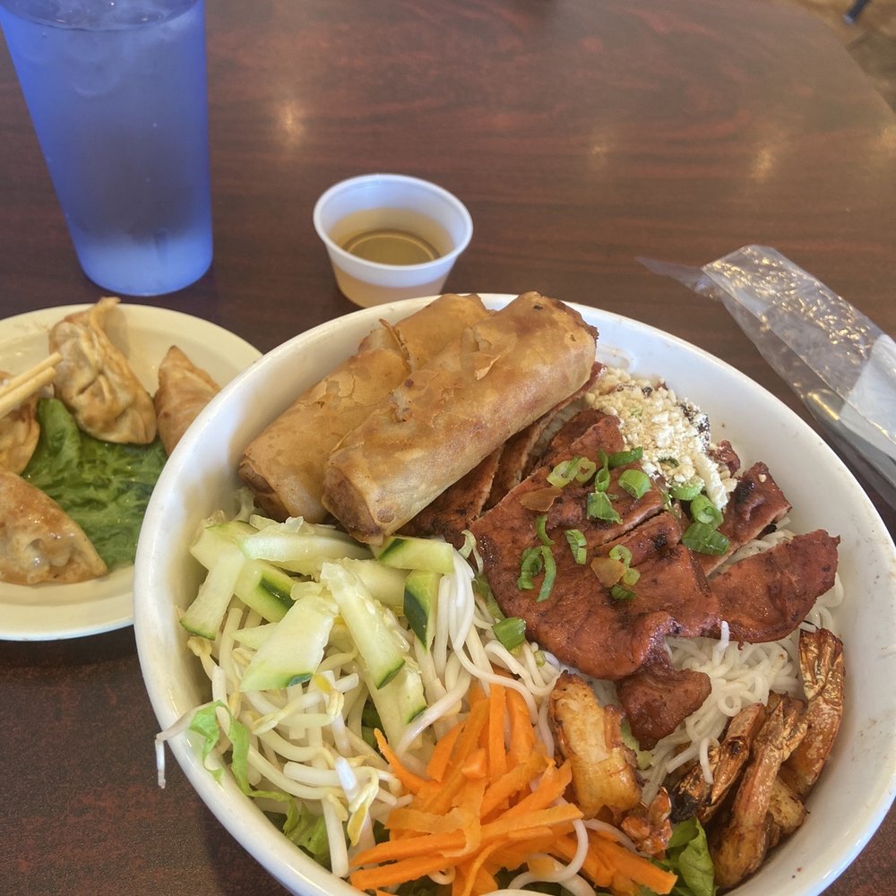 Pho Phi - Bun dac biet - Vietnamese Near Me - Austin, Texas