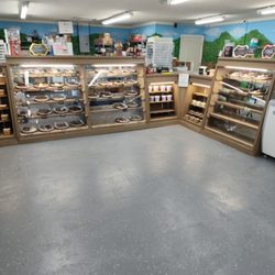Candy Valley Enterprises - Handcrafted chocolate candies, homemade brittle, and other specialties to satisfy your cravings and sweet tooth.