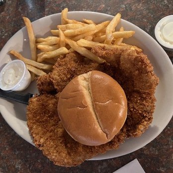 Catfish Lake Restaurant and Lounge - Salad Near Me - Bellevue, Nebraska