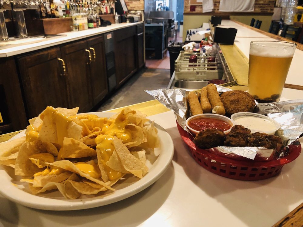 CAPS SPORTS GRILL 109 Photos & 266 Reviews 1721 W Rose Garden Ln