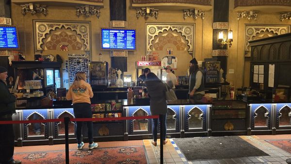 The Oriental Theatre | Milwaukee Film Historic Cinemas by null