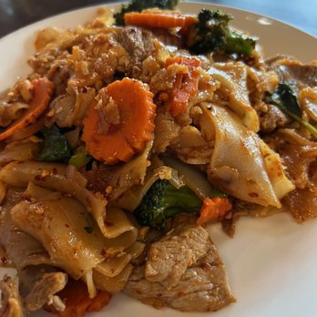 Thai Village - Pad kee mao - Thai Near Me - Wilsonville, Oregon Thai Village - Pad kee mao - Thai Near Me - Wilsonville, Oregon