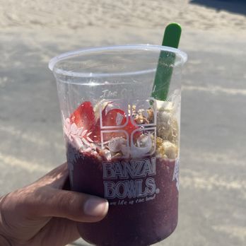 Banzai Bowls - Maui Sunrise Bowl - Juice Bars & Smoothies Near Me - Newport Beach, California Banzai Bowls - Maui Sunrise Bowl - Juice Bars & Smoothies Near Me - Newport Beach, California