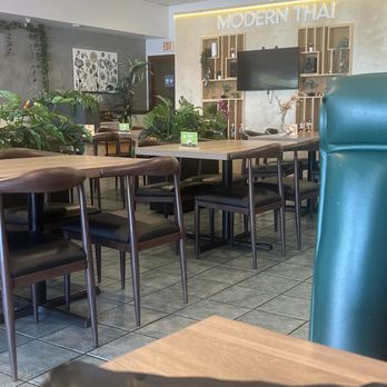 Modern Thai - Thai Near Me - Montebello, California Modern Thai - Thai Near Me - Montebello, California