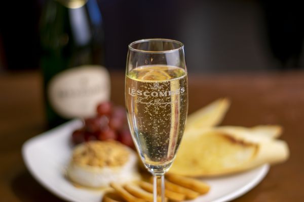 D. H. LESCOMBES WINERY & BISTRO by null