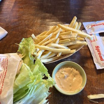 In-N-Out Burger - Average order. Burger, fries, fry sauce - Burgers Near Me - Roseburg, Oregon In-N-Out Burger - Average order. Burger, fries, fry sauce - Burgers Near Me - Roseburg, Oregon