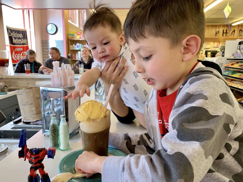 LYON’S CORNER DRUG 23 Photos & 50 Reviews 840 Lincoln Ave