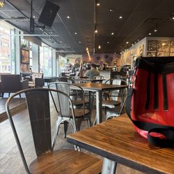 Kavé Coffee Bar