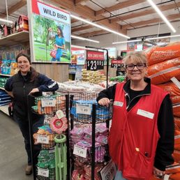 Christina and Deanne. Awesome customer service! Christina and Deanne. Awesome customer service!