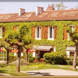 Hôtel Restaurant La Chaumière d'Albret