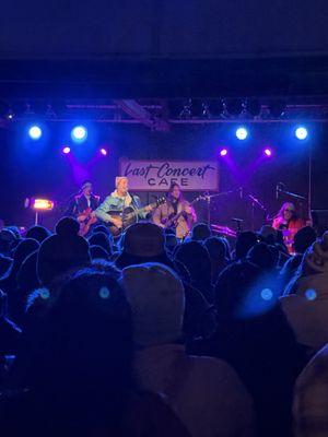 Last Concert Cafe by null