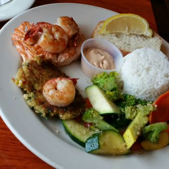 Sound View Cafe - seafood platter! yummy...thumbs up - Breakfast & Brunch Near Me - Seattle, Washington