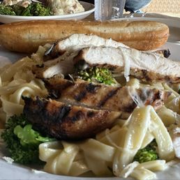 Classic Broccoli Chicken Alfredo Classic Broccoli Chicken Alfredo