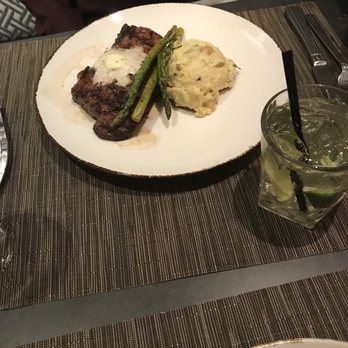 Rox City Grill - Hotel Baker - Lounges Near Me - Saint Charles, Illinois
