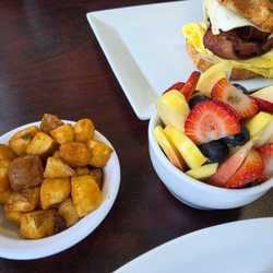Uncle John's American Diner - Fruit and breakfast potatoes