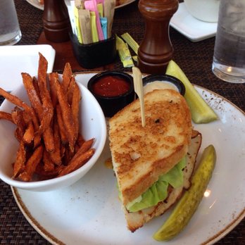 Buffalos - my wife and i split a turkey sandwich and delishious sweet potato fries with special dipping sauce. Our waiter Leroy was great - American Near Me - Bluffton, South Carolina