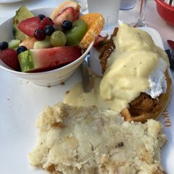 Allô! Mon Coco - Chicken and Waffles Egg Benedict