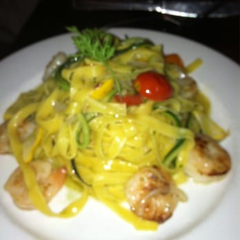 Uva - Forget the name of this one but it was fetuccini with shrimp, tomato, zucchini in white wine. Delicious and light! - Italian Near Me - New York, New York Uva - Forget the name of this one but it was fetuccini with shrimp, tomato, zucchini in white wine. Delicious and light! - Italian Near Me - New York, New York