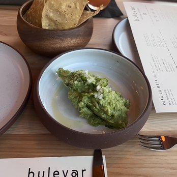 Bulevar Mexican Kitchen - Guac - herb - Mexican Near Me - Austin, Texas