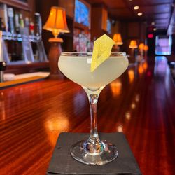 Lola's A Neighborhood Bar - Lemon Drop O'Clock