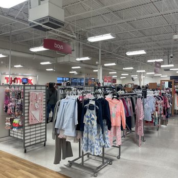 TJ MAXX - Updated December 2025 - 125 Photos & 86 Reviews - 3542