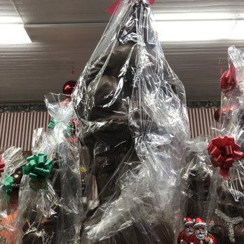 Brummer's Homemade Chocolates - Like whoa that's a big chocolate statue! - Candy Stores Near Me - Vermilion, Ohio