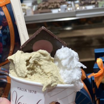 Venchi - Chocolatiers & Shops Near Me - New York, New York