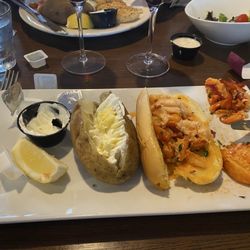 Fishtales Bar & Grill
