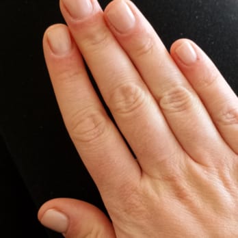 Emma's Nails And Spa - Essie gel polish in Amusing Bouche - Nail Salons Near Me - Philadelphia, Pennsylvania