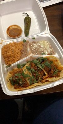 Tacos y Burritos Metro Basilica 2 Taco truck by null