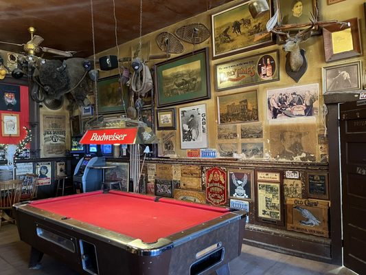 Genoa Bar and Saloon by null